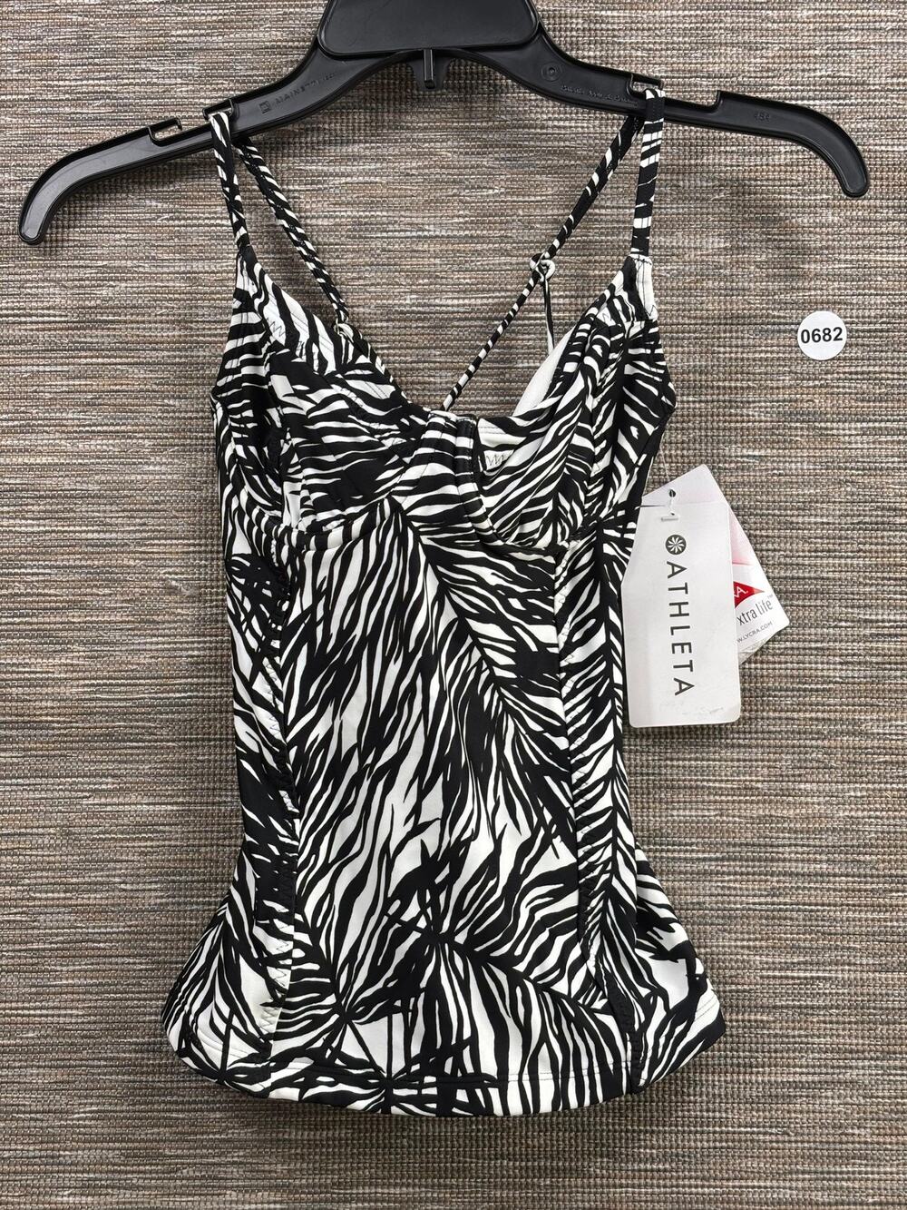 Athleta Tankini Swimsuit Top Womens 32 B/C Black White Palm Frond QuickDri Print